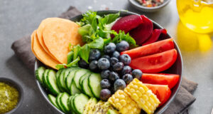 Gesunde Snacks für abends: Tipps und Ideen für eine gesunde Ernährung am Abend