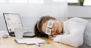 Mittagsschlaf gesund: Vorteile und Tipps für die Pause