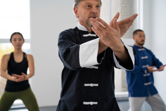 Qi Gong Übungen für Anfänger: Einfache Einstiegstechniken