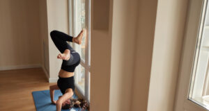 Wand Pilates für Anfänger: Einführung ins effektive Training